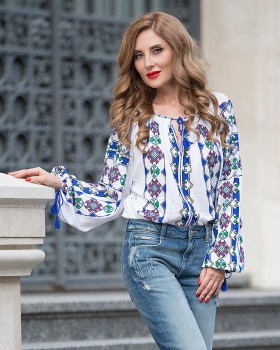 BOHEMIAN HANDMADE EMBROIDERED BLOUSE - Magnificent
